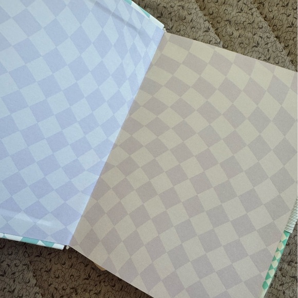 Set of 2 Smiley Face lined paper Notebooks( one w/ a 😀pen)1 hardcover,1 soft - Picture 11 of 16